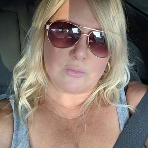 Meet your Posher, Melanie